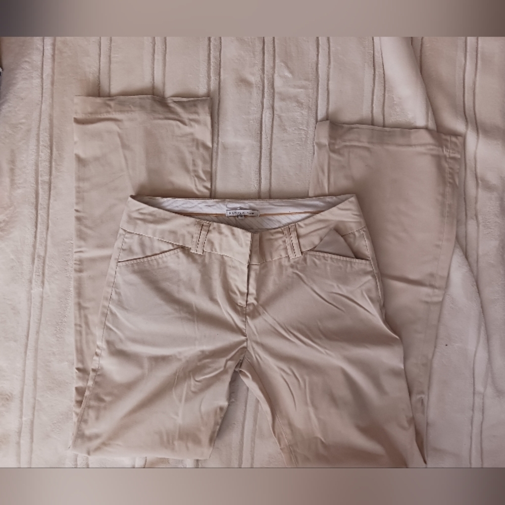 Cream/ khaki dress slacks (M)
